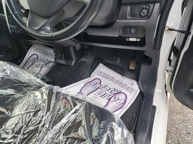 ｅＫカスタム Ｇ　ＥＴＣ　ＨＩＤ　スマートキー　アイドリングストップ　電動格納ミラー　ベンチシート　ＣＶＴ　盗難防止システム　ＡＢＳ　ＣＤ　ミュージックプレイヤー接続可　アルミホイール　衝突安全ボディ　エアコン（10枚目）