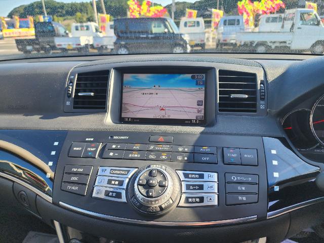 フーガ 250GT ETC ナビ オートライト HID AT 電動格納ミラー 盗難防止システム CD ミュージックプレイヤー接続可 衝突安全ボディ ABS ESC エアコン パワーステアリング パワーウィンドウ(4枚目)