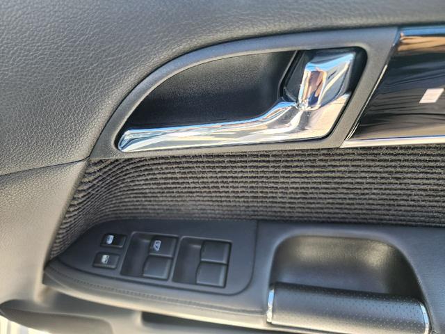 フーガ 250GT ETC ナビ オートライト HID AT 電動格納ミラー 盗難防止システム CD ミュージックプレイヤー接続可 衝突安全ボディ ABS ESC エアコン パワーステアリング パワーウィンドウ(25枚目)