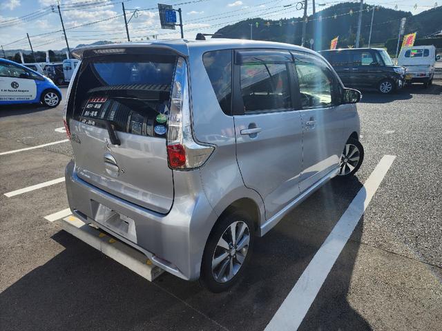 eKカスタム T ETC バックカメラ ナビ TV オートライト HID スマートキー 電動格納ミラー ベンチシート CVT 盗難防止システム ABS CD USB ミュージックプレイヤー接続可 アルミホイール(15枚目)