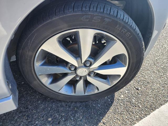 eKカスタム T ETC バックカメラ ナビ TV オートライト HID スマートキー 電動格納ミラー ベンチシート CVT 盗難防止システム ABS CD USB ミュージックプレイヤー接続可 アルミホイール(20枚目)