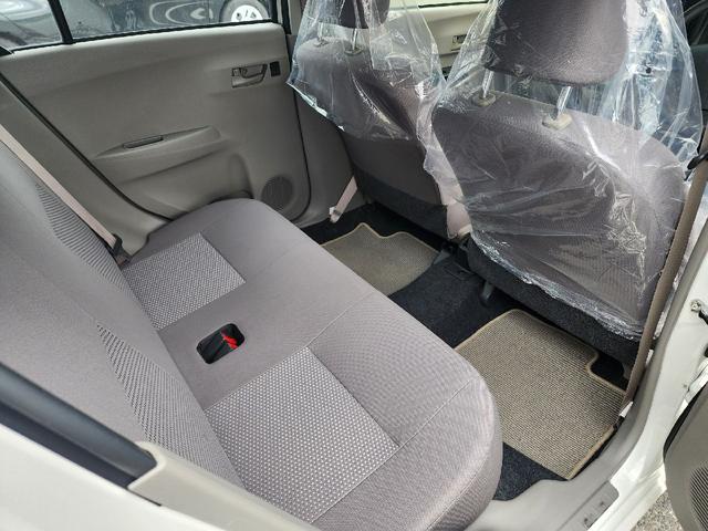 ミライース Ｌ　衝突被害軽減システム　キーレスエントリー　アイドリングストップ　ＣＶＴ　盗難防止システム　ＡＢＳ　ＥＳＣ　ＣＤ　ミュージックプレイヤー接続可　衝突安全ボディ　エアコン　パワーステアリング（12枚目）