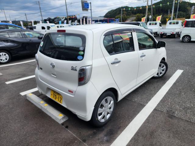 ミライース Ｌ　衝突被害軽減システム　キーレスエントリー　アイドリングストップ　ＣＶＴ　盗難防止システム　ＡＢＳ　ＥＳＣ　ＣＤ　ミュージックプレイヤー接続可　衝突安全ボディ　エアコン　パワーステアリング（15枚目）