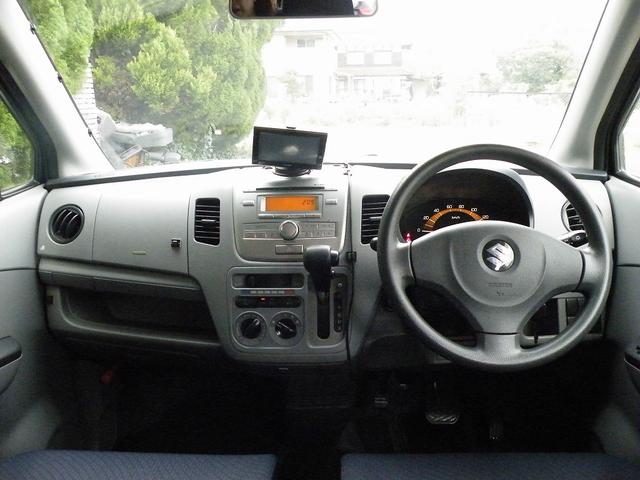 ワゴンＲ 　車いす移動車　前部固定ベルト仕様車　手動固定　リヤシート付（9枚目）