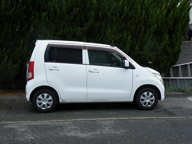 ワゴンＲ 　車いす移動車　前部固定ベルト仕様車　手動固定　リヤシート付（13枚目）