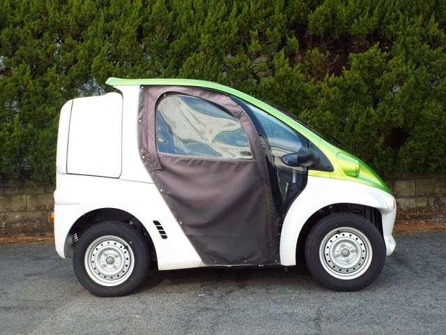 トヨタ コムス(10枚目)