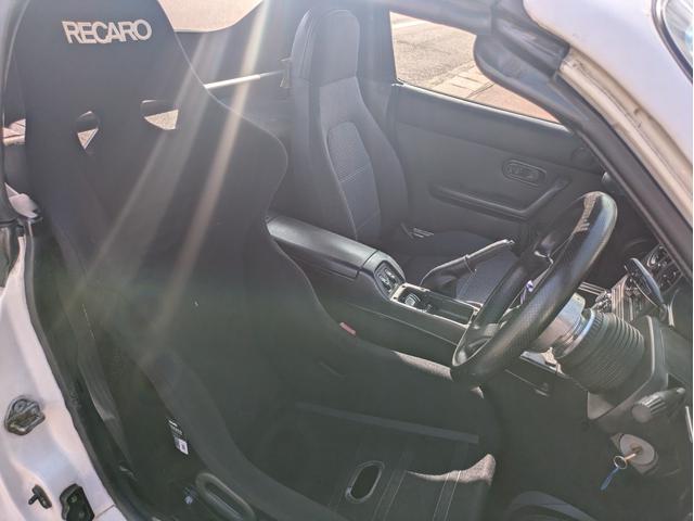 ユーノスロードスター スペシャルパッケージ　５速ミッション／テイン車高調／社外タコ足／社外ＬＳＤ／レカロシート／社外ハンドル／社外１６インチＡＷ／社外メーター／ドラレコ／ＧＴミラー（11枚目）