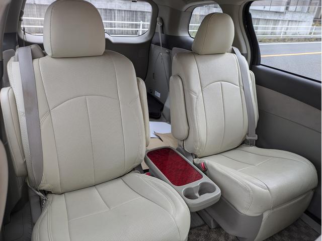 エスティマ 2.4アエラス Gエディション エアロ/車高調/9インチブルートゥース対応ナビ/Bカメラ/リアモニター/ETC/WORK20AW/左右電動ドア/レザー調シートカバー/モデリスタマフラー(9枚目)