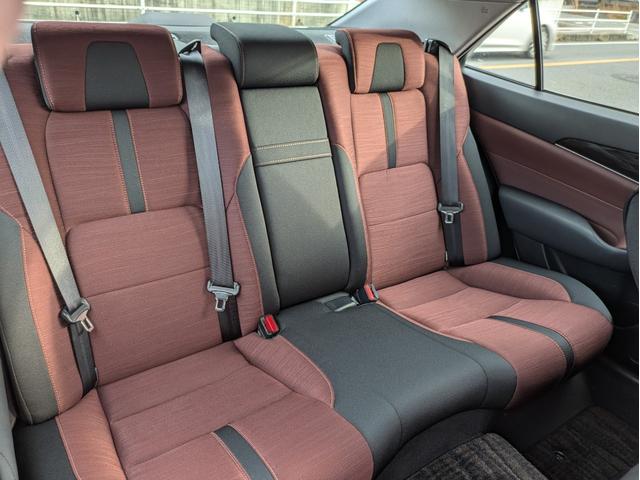 クラウン アスリートＳ　テイン車高調／ＷＡＬＤ２０インチＡＷ／ナビ／Ｂカメラ／ＥＴＣ（11枚目）