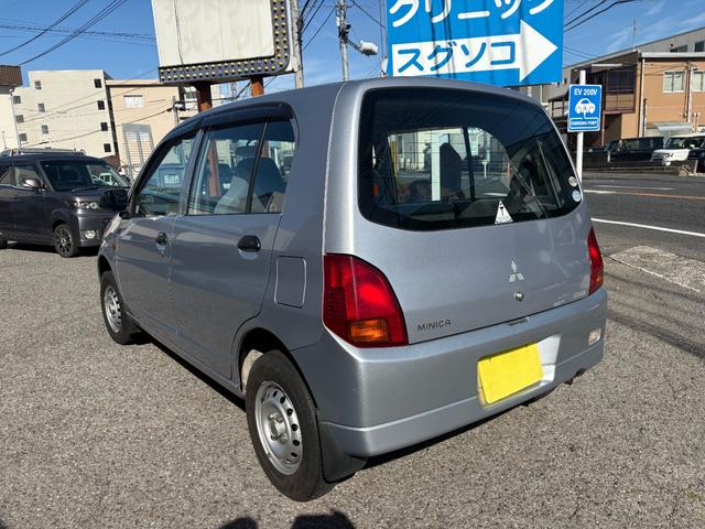 ミニカ ライラ　ＭＴ車　エアコン　パワステ　５ドア（2枚目）
