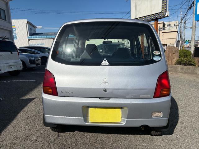 ミニカ ライラ　ＭＴ車　エアコン　パワステ　５ドア（6枚目）