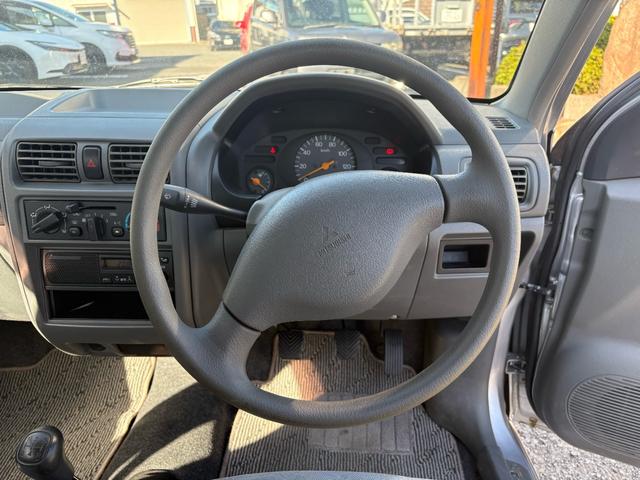 ミニカ ライラ　ＭＴ車　エアコン　パワステ　５ドア（20枚目）