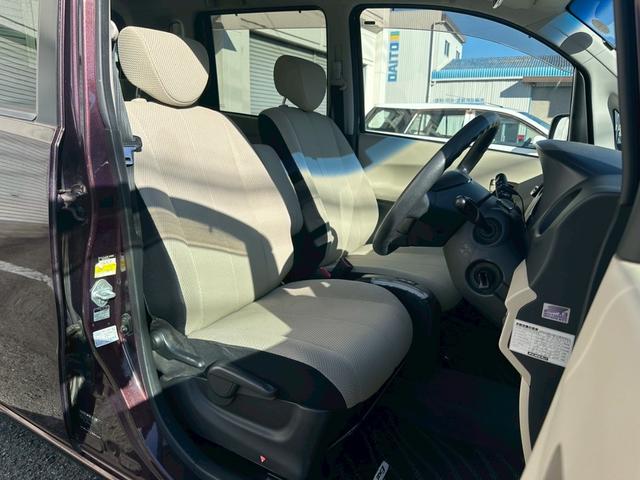 タントエグゼ Ｇ　フル装備　スマートキー　ＥＴＣ　オートエアコン　電格ミラー　ＣＤ　ＤＶＤ　Ｂｌｕｅｔｏｏｔｈ　ナビ（16枚目）