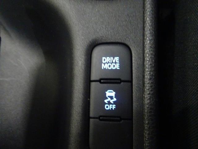 ヤリス Ｘ　ディスプレイオーディオ　メモリーナビ　メディアプレイヤー接続可　衝突被害軽減システム　オートマチックハイビーム　クルーズコントロール　ＥＴＣ　ドラレコ　プッシュスタート　スマートキー　スペアタイヤ（31枚目）