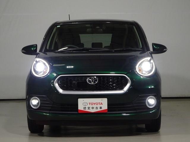 暗い夜道も明るく照らすＬＥＤヘッドライト装着車！夜間のドライブも安心です。悪天候の運転をサポートするフォグランプも付いています。