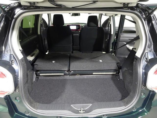 後部座席を倒せば、大きいサイズの荷物も積めます！