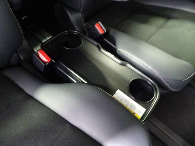 �J�b�v�z���_�[�t���T�C�h�e�[�u���B�i�[����ƁA�T�[�h�V�[�g�ւ̃E�H�[�N�X���[���o���܂��B