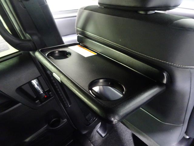 �g������̗ǂ��J�b�v�z���_�[�t���V�[�g�o�b�N�e�[�u���B