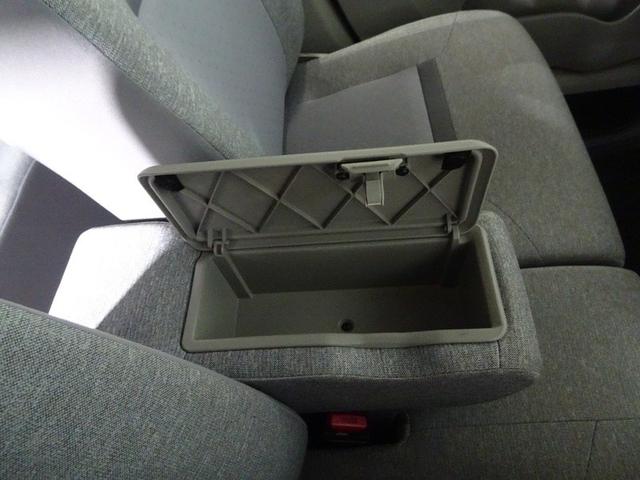 �Z���^�[�A�[�����X�g�͕֗��Ȏ��[�{�b�N�X�t���ł��B