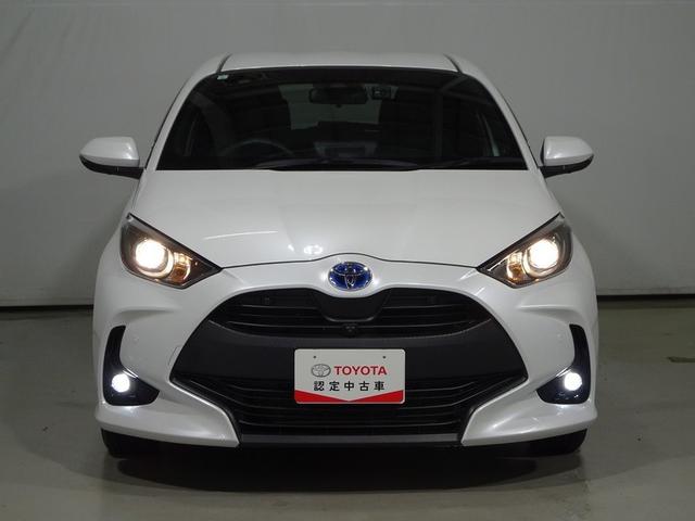 ヤリス ハイブリッドＧ　フルセグ　メモリーナビ　ミュージックプレイヤー接続可　バックカメラ　衝突被害軽減システム　ドラレコ　ワンオーナー　記録簿（4枚目）