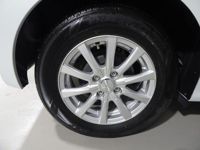 ヤリス ハイブリッドＧ　フルセグ　メモリーナビ　ミュージックプレイヤー接続可　バックカメラ　衝突被害軽減システム　ドラレコ　ワンオーナー　記録簿（5枚目）