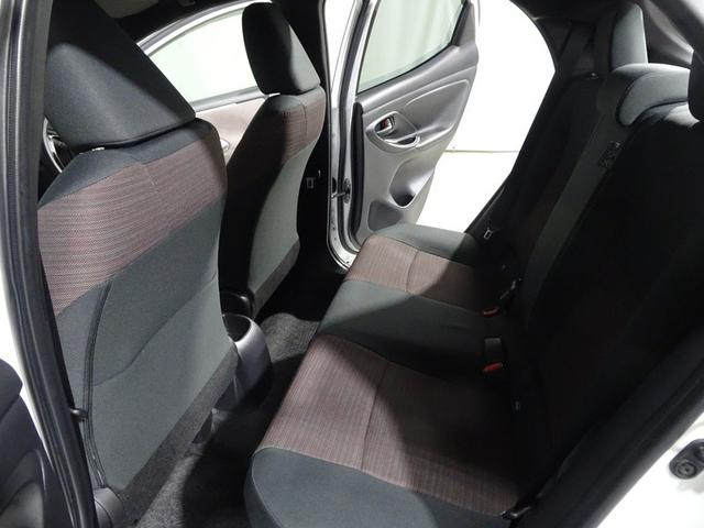 ヤリス ハイブリッドＧ　フルセグ　メモリーナビ　ミュージックプレイヤー接続可　バックカメラ　衝突被害軽減システム　ドラレコ　ワンオーナー　記録簿（12枚目）