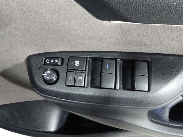 ヤリス ハイブリッドＧ　フルセグ　メモリーナビ　ミュージックプレイヤー接続可　バックカメラ　衝突被害軽減システム　ドラレコ　ワンオーナー　記録簿（33枚目）