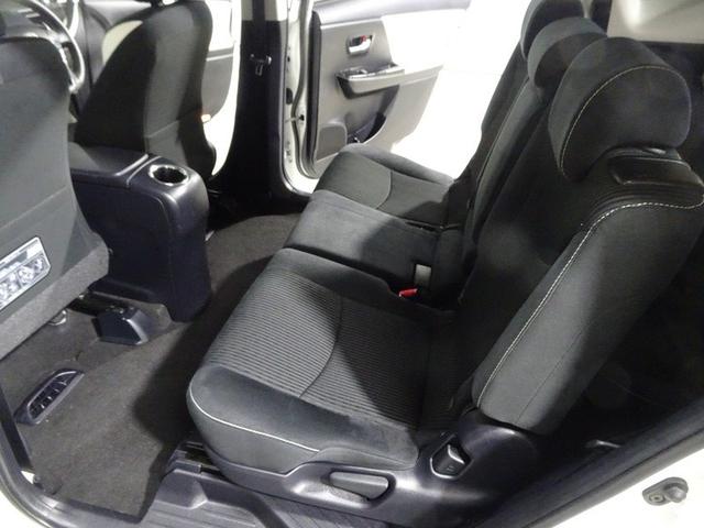 プリウスα S チューン ブラックII フルセグ メモリーナビ DVD再生 バックカメラ 衝突被害軽減システム ETC 乗車定員7人 3列シート ワンオーナー 記録簿(12枚目)