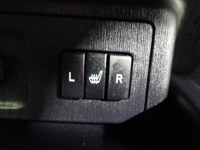 プリウスα S チューン ブラックII フルセグ メモリーナビ DVD再生 バックカメラ 衝突被害軽減システム ETC 乗車定員7人 3列シート ワンオーナー 記録簿(30枚目)