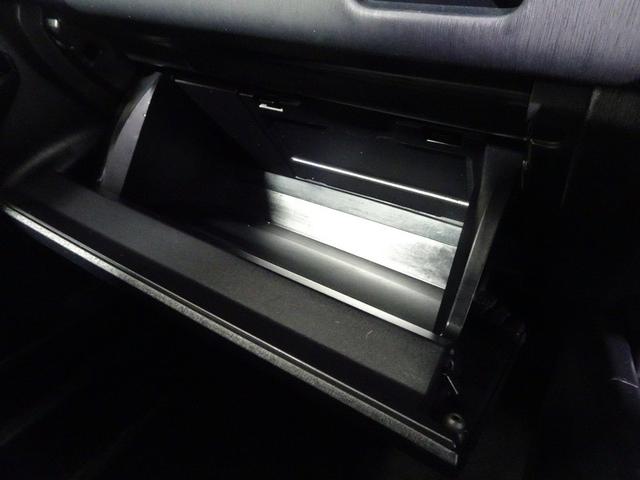 プリウスα S チューン ブラックII フルセグ メモリーナビ DVD再生 バックカメラ 衝突被害軽減システム ETC 乗車定員7人 3列シート ワンオーナー 記録簿(32枚目)