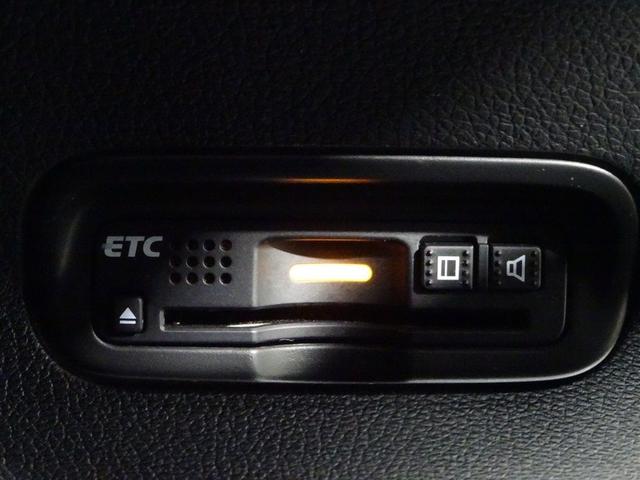 ヴェゼル RS・ホンダセンシング フルセグ メモリーナビ DVD再生 ミュージックプレイヤー接続可 衝突被害軽減システム ETC ドラレコ LEDヘッドランプ ワンオーナー 記録簿 アイドリングストップ(12枚目)