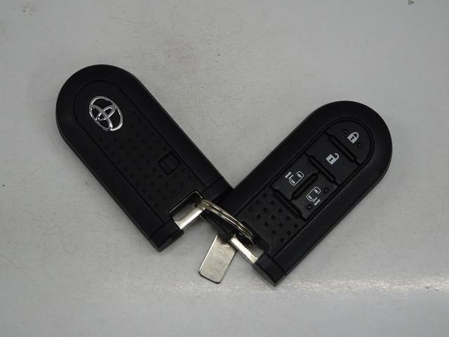 �X�}�[�g�L�[�B����������Ă��邾���ŁA�h�A���b�N�̊J�A�X���C�h�h�A�̊J�A�G���W���n���������^�b�`�B