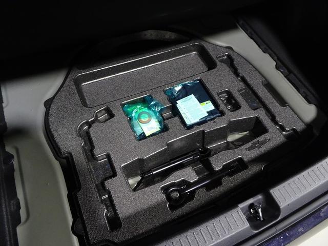 �p���N�C���L�b�g�t���B�X�y�A�^�C���̑���Ƀp���N�C���L�b�g�������t�����Ă��܂��B