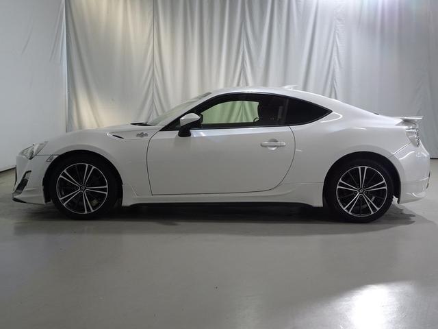 ８６ ＧＴリミテッド　フルセグ　メモリーナビ　ＤＶＤ再生　バックカメラ　ＥＴＣ　ＨＩＤヘッドライト　ワンオーナー　フルエアロ　記録簿（3枚目）