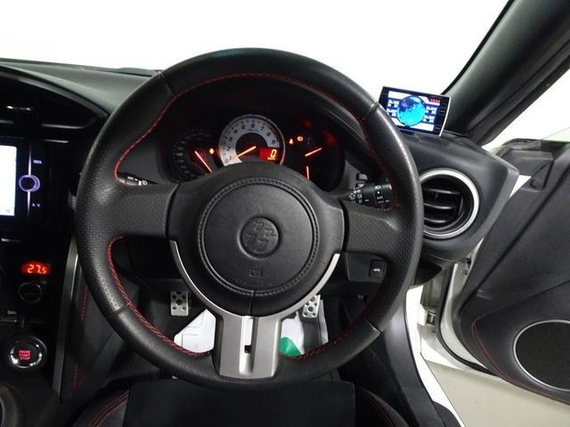 ８６ ＧＴリミテッド　フルセグ　メモリーナビ　ＤＶＤ再生　バックカメラ　ＥＴＣ　ＨＩＤヘッドライト　ワンオーナー　フルエアロ　記録簿（7枚目）