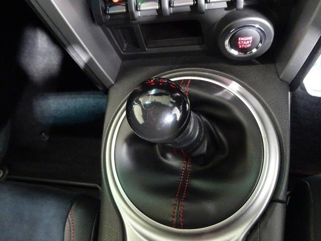 ８６ ＧＴリミテッド　フルセグ　メモリーナビ　ＤＶＤ再生　バックカメラ　ＥＴＣ　ＨＩＤヘッドライト　ワンオーナー　フルエアロ　記録簿（28枚目）