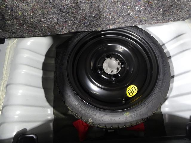 安心のスペアタイヤ付き。パンク時などに、すぐタイヤを交換して走行出来ます。