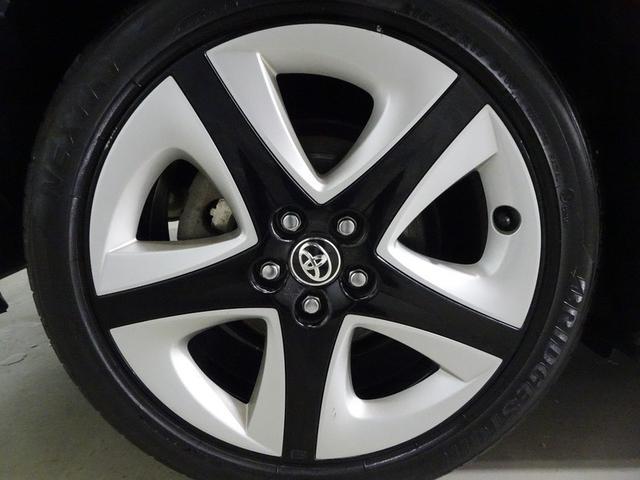 プリウス Ｓツーリングセレクション　フルセグ　メモリーナビ　バックカメラ　衝突被害軽減システム　オートマチックハイビーム　クルーズコントロール　ＥＴＣ　スマートキー　シートヒーター　ＬＥＤヘッドランプ　純正アルミ　合皮シート（6枚目）