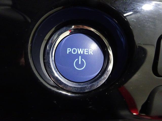 プリウス Ｓツーリングセレクション　フルセグ　メモリーナビ　バックカメラ　衝突被害軽減システム　オートマチックハイビーム　クルーズコントロール　ＥＴＣ　スマートキー　シートヒーター　ＬＥＤヘッドランプ　純正アルミ　合皮シート（9枚目）