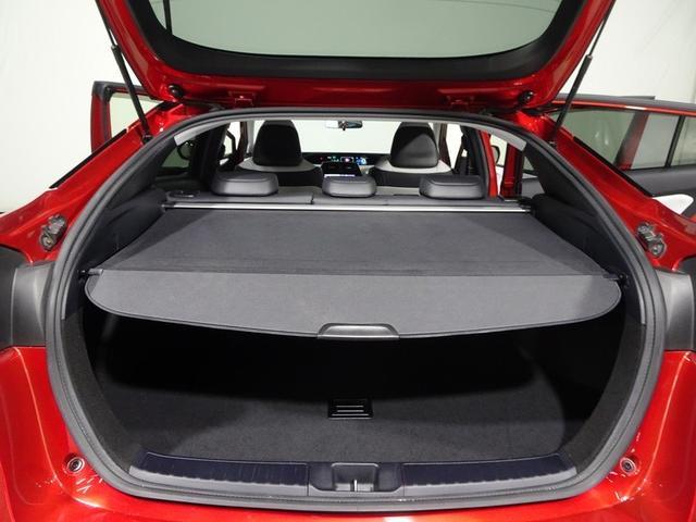 プリウス Ｓツーリングセレクション　フルセグ　メモリーナビ　バックカメラ　衝突被害軽減システム　オートマチックハイビーム　クルーズコントロール　ＥＴＣ　スマートキー　シートヒーター　ＬＥＤヘッドランプ　純正アルミ　合皮シート（15枚目）