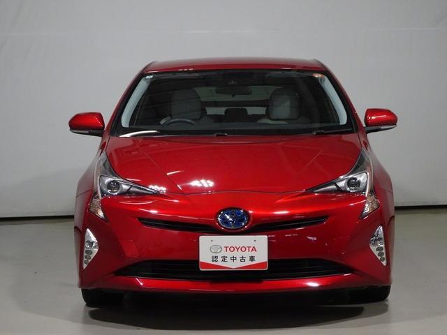 プリウス Ｓツーリングセレクション　フルセグ　メモリーナビ　バックカメラ　衝突被害軽減システム　オートマチックハイビーム　クルーズコントロール　ＥＴＣ　スマートキー　シートヒーター　ＬＥＤヘッドランプ　純正アルミ　合皮シート（18枚目）