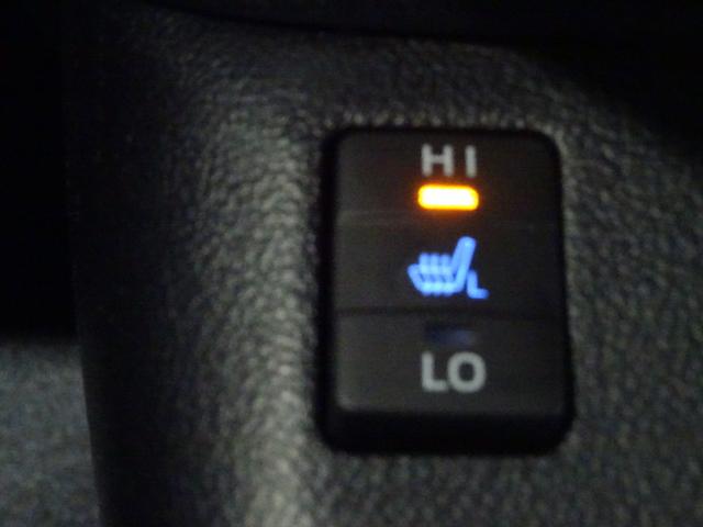 プリウス Ｓツーリングセレクション　フルセグ　メモリーナビ　バックカメラ　衝突被害軽減システム　オートマチックハイビーム　クルーズコントロール　ＥＴＣ　スマートキー　シートヒーター　ＬＥＤヘッドランプ　純正アルミ　合皮シート（38枚目）