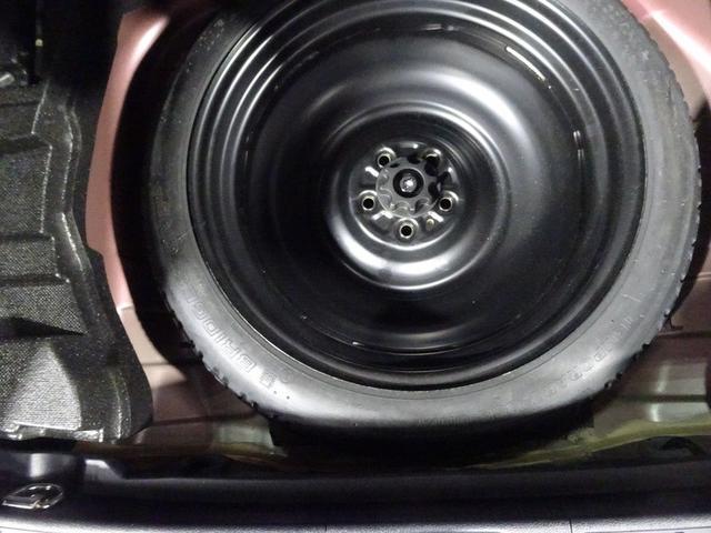 プリウス Ｓツーリングセレクション　フルセグ　メモリーナビ　バックカメラ　衝突被害軽減システム　オートマチックハイビーム　クルーズコントロール　ＥＴＣ　スマートキー　シートヒーター　ＬＥＤヘッドランプ　純正アルミ　合皮シート（48枚目）