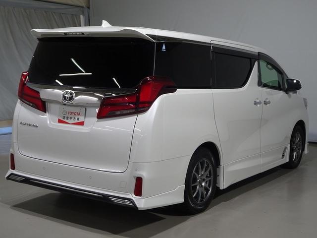 後付けのフルエアロを装着しているため、別途登録費用が掛かる場合があります。詳しくはスタッフまでお問合せ下さい。