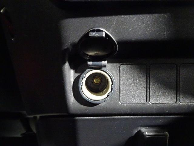 ルーミー Ｘ　フルセグ　メモリーナビ　ＤＶＤ再生　バックカメラ　衝突被害軽減システム　ドラレコ　電動スライドドア　ウオークスルー　ワンオーナー　アイドリングストップ（30枚目）