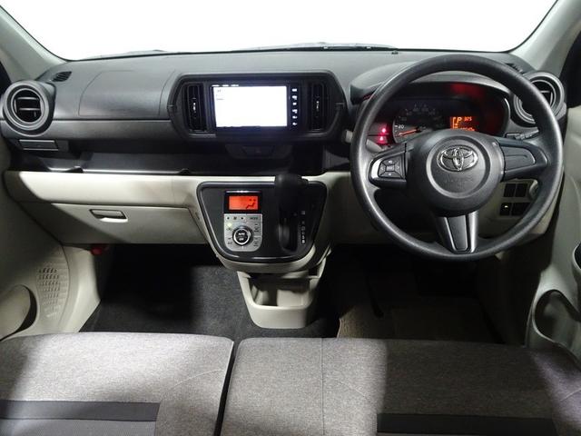 しっかりまとまった感のあるインパネ。各操作スイッチなども使いやすい位置に配置されています。