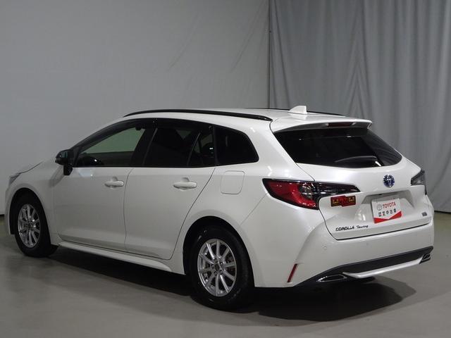 カローラツーリング ハイブリッド　ダブルバイビー　ディスプレイオーディオ　メモリーナビ　ＤＶＤ再生　バックカメラ　衝突被害軽減システム　オートマチックハイビーム　クルーズコントロール　ＥＴＣ　ドラレコ　スマートキー　ＬＥＤヘッドランプ（4枚目）