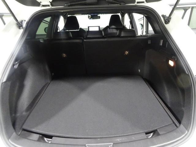 カローラツーリング ハイブリッド　ダブルバイビー　ディスプレイオーディオ　メモリーナビ　ＤＶＤ再生　バックカメラ　衝突被害軽減システム　オートマチックハイビーム　クルーズコントロール　ＥＴＣ　ドラレコ　スマートキー　ＬＥＤヘッドランプ（17枚目）