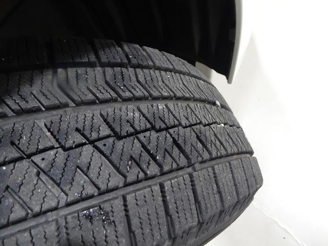 カローラツーリング ハイブリッド　ダブルバイビー　ディスプレイオーディオ　メモリーナビ　ＤＶＤ再生　バックカメラ　衝突被害軽減システム　オートマチックハイビーム　クルーズコントロール　ＥＴＣ　ドラレコ　スマートキー　ＬＥＤヘッドランプ（24枚目）