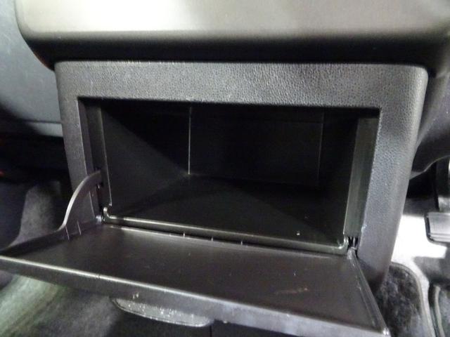 �֗��ȊW�t���̃Z���^�[�{�b�N�X�B